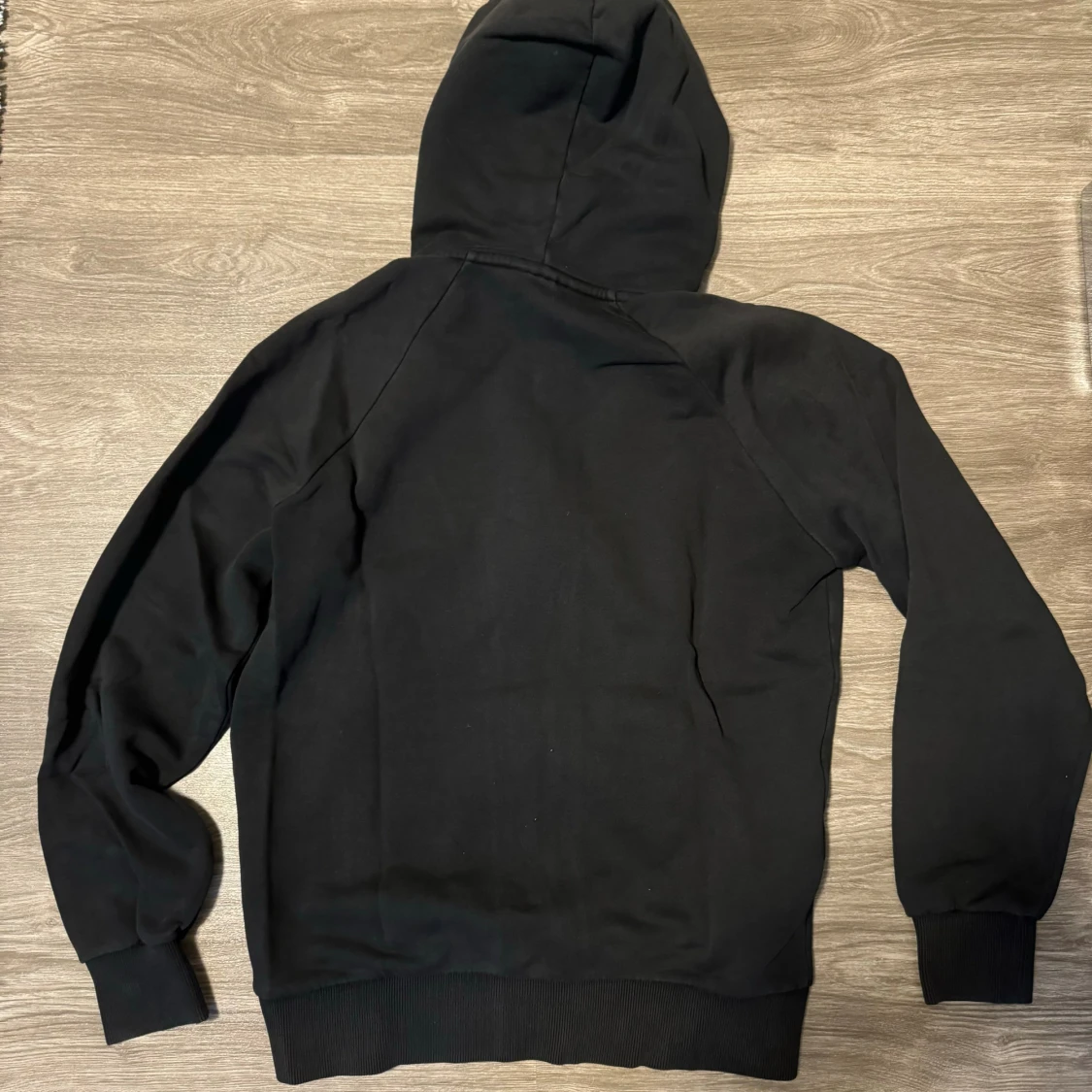 Svart Peak Performance kofta , storlek M - 90