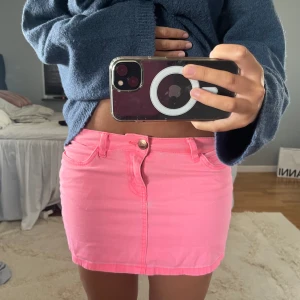 Neon rosa kjol - Najs neon rosa mini kjol