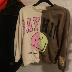 Tröja - Från: h&m Stl: 134-140 I väldigt bra skick 