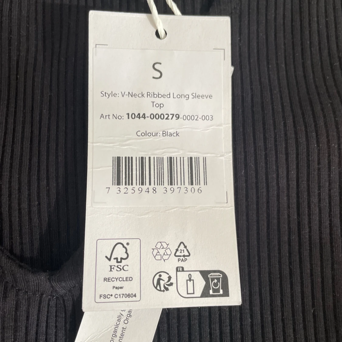 V-ringad topp från NA-KD - 91