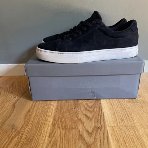 Vagabond skor - Skick 9/10 kommer inte till användning längre där av säljer jag. Nypris 1300, hör av er för frågor!