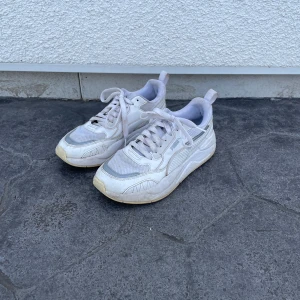 Puma skor - Säljer ett par Puma skor som är i bra skick.