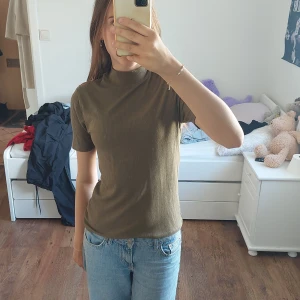 Turtle neck - Använd ett fåtal gånger