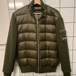 Bvaldi Cardigan Jacka - Bvaldi Cardigan Jacket. Storlek: XS,  Skick: 10/10, Retail: 1999kr, Mitt pris: 799kr 