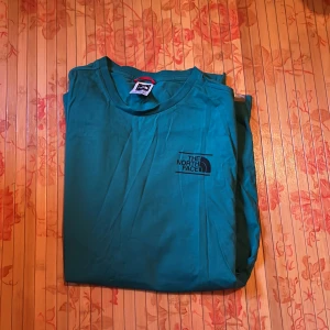 Långärmad tröja North face  - Långärmad tröja  North face  Storlek S 