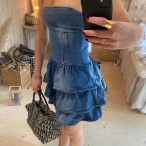 Klänning  - SUPER snygg jeans klänning ❣️❣️