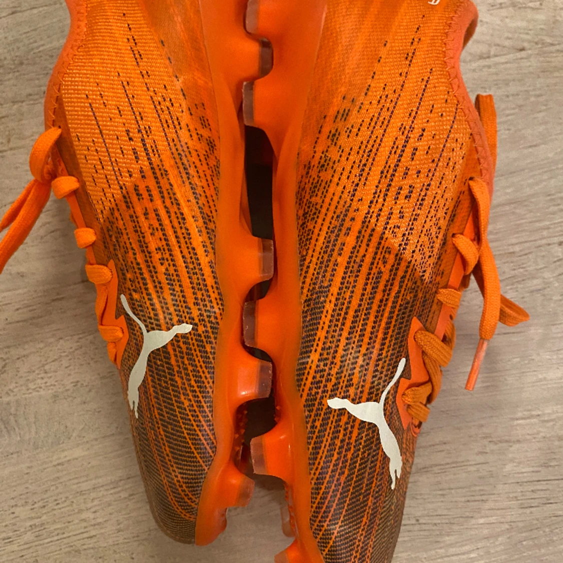 Puma fotbollsskor  - 90