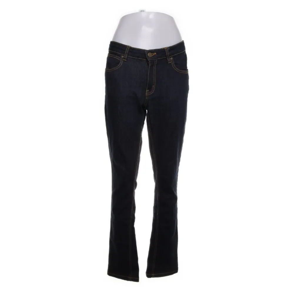 Storlek 38! Köpta secondhand men var för stora!🤗💞. Jeans & Byxor.