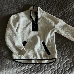 Mysig tröja  - Mysig tröja från SOC, oanvänd 