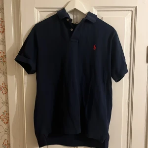 Ralph Lauren tröja  - Storlek M använd Max 3 gånger 