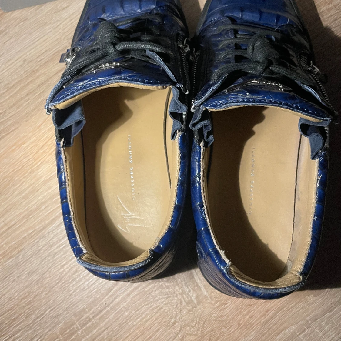 Guiseppe Zanotti  - 91