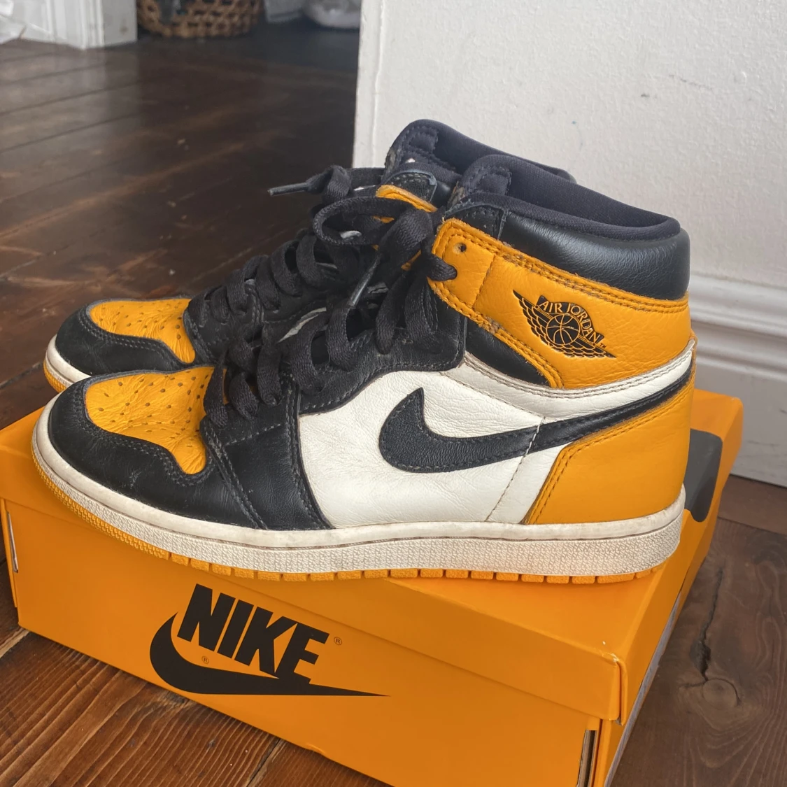 Air Jordan 1 Retro High Taxi - 91