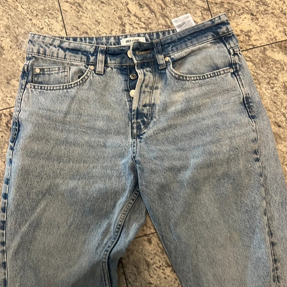 Loose jeans köpt för 799 oanvända strlk: W29 L30. Jeans & Byxor.
