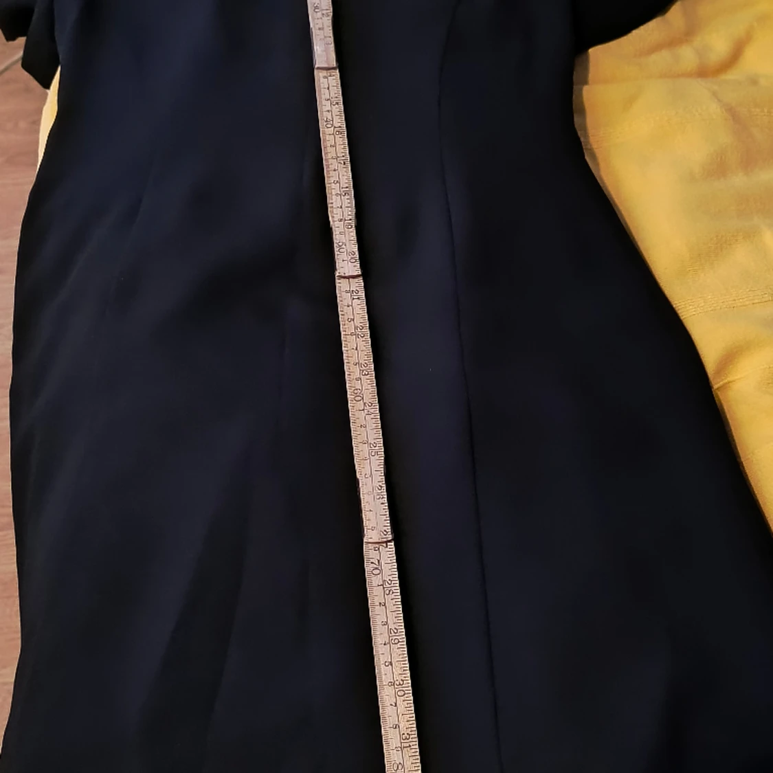 En fin svart klänning  - 91