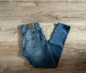 Nudie jeans  - Nudie jeans i gott skick säljs pga för små  Nypris - 1699kr, Mitt pris 699kr