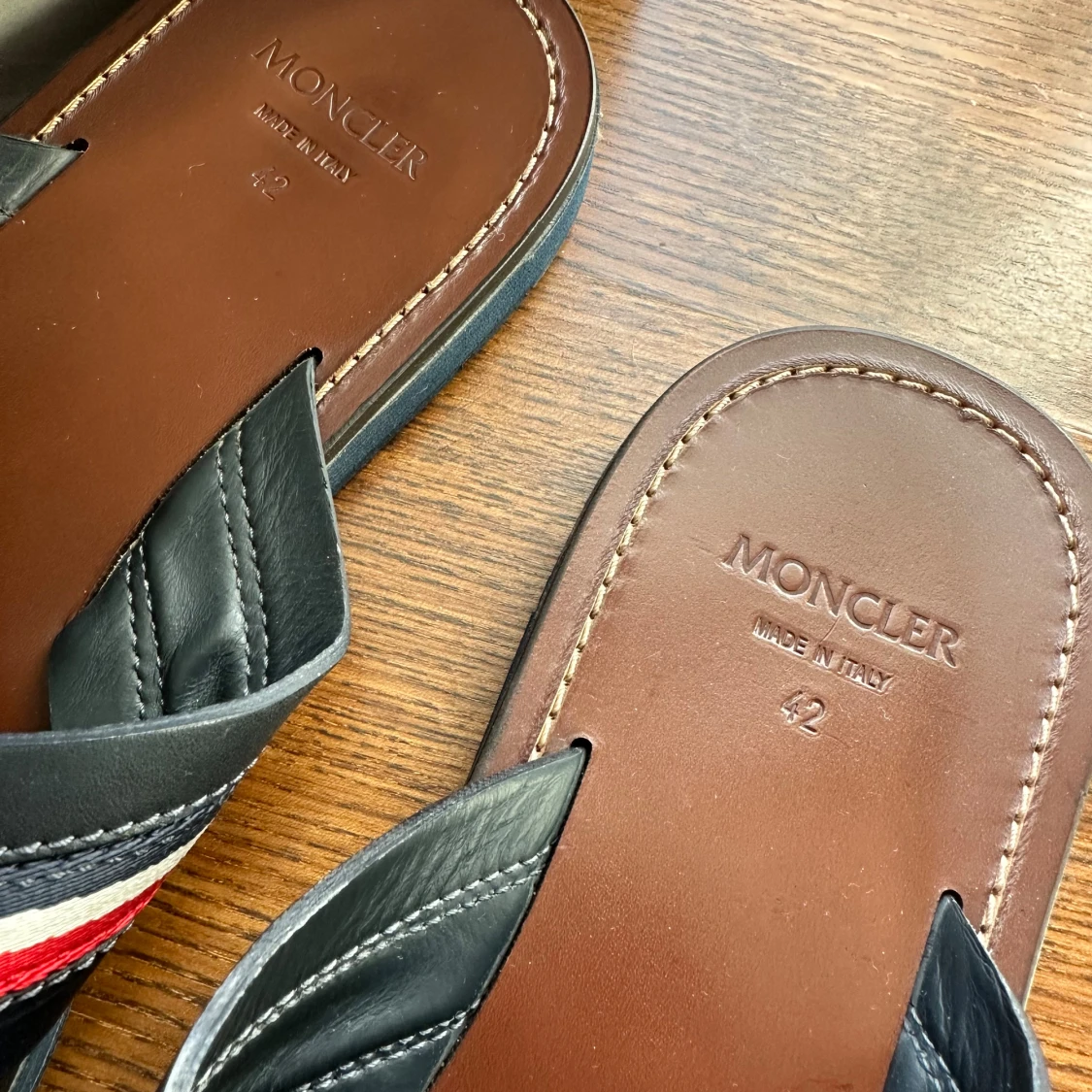 Moncler Sandals Leather - 91