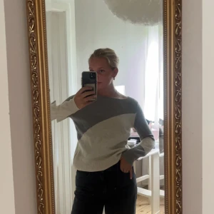 stickad tröja från hugo boss⭐️❣️ - grå och beige stickad tröja med ett fint mönster❣️ 