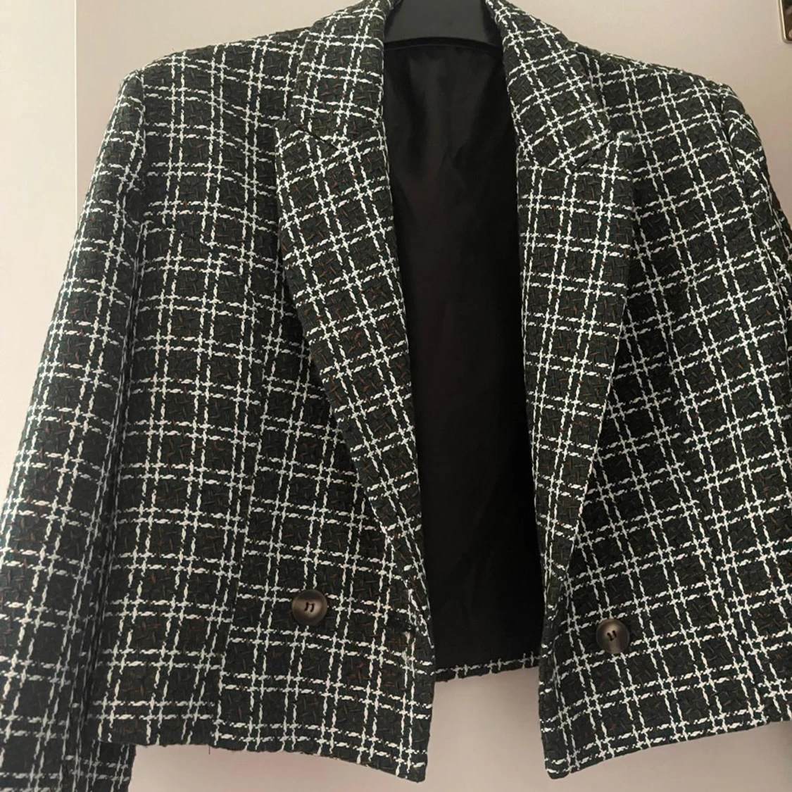 Svart och mörkgrönt rutig kavaj - 91