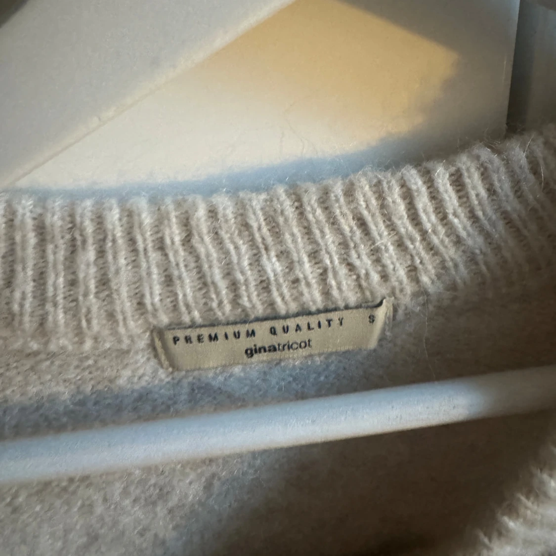 Stickad tröja  - 91