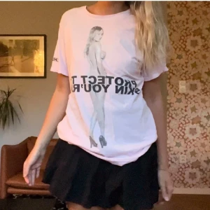 Marc Jacobs T-shirt  - Marc Jacobs T-shirt i bra skick💕svår att få tag i