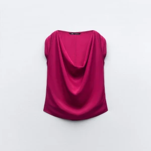 Zara mörkrosa blus - Använd en gång, mörkare i verkligheten.