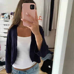 Kofta  - Fint skick💓 kofta/bolero.  Marinblå/mörkblå