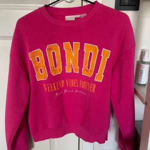 Sweatshirt - Använd några gånger, men i bra skick.