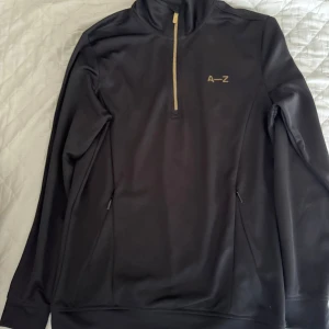 A-z gym tröja  - Gym tröja tjock och skön de blir för varmt dock för mig så de är inget för mig