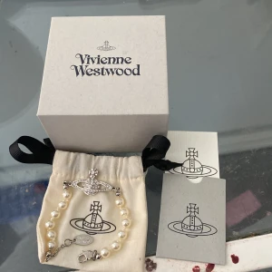 vivienne westwood armband - helt ny, använd några gånger. perfekt skick . priset går att pruta