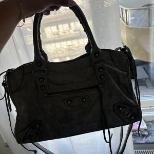 Väska (såld) - Såld redan 