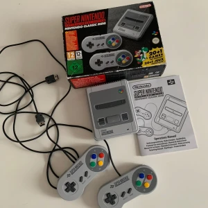 Super Nintendo Classic Mini Konsol - Som ny endast testat en gång. Så passa på att fynda :)