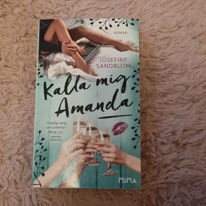 Kalla mig amanda av josefine sandblom - Läst 1 gång P.s säljer böker för 10- 20 kr