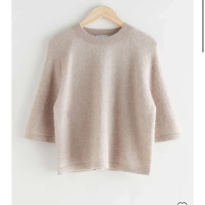Other Stories tröja - Trekvärtsärmad tröja från &Other Stories💕🌸 Nypris 800kr. Nyskick. 