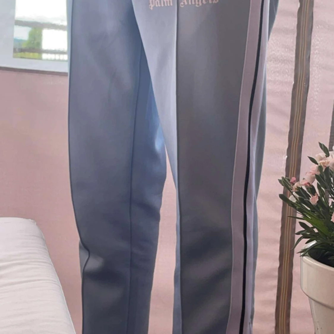 Grå mjukisbyxor från Palm Angels