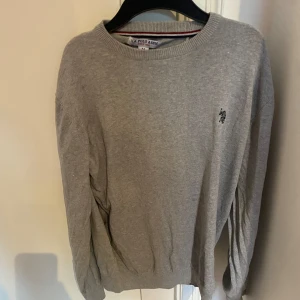 U.S polo Assn sweatshirt - Väldigt fin sweatshirt från U.S polo Assn. Tveka inte att höra av er vid funderingar.