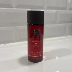 Rituals body oil 100 ml. Oanvänd - Oanvänd. Nypris 270 kr. 