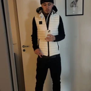 Moose knuckles väst - Jätte fin väst till sommaren och våren 