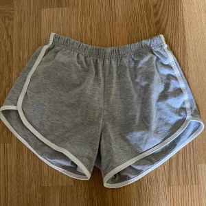 Pjamas - Söt Pjamas, inga defekter, storlek Xs-S