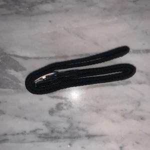 Svart flätat ”grisch” bälte  - Topp skick och aldrig använd. Perfekt till alla er som vill uppa eran klädstil.