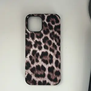 fint leopard mobil skal till iphone 12 💗