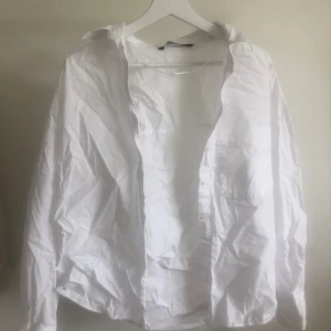 Skjorta - Skjorta från zara i stl M (passar även S)