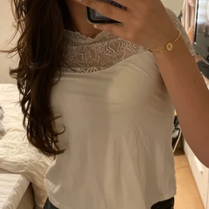 Tröja - Söt tröja med spets 💓