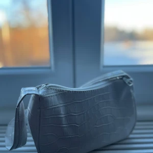 Axelväska - Bra skick, men används ej längre! 