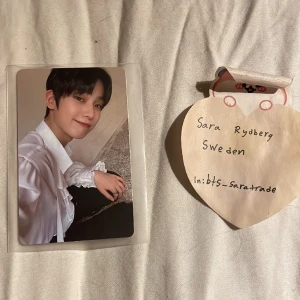 ENHYPEN Sunoo B:DO - WTS ✅ Har: Sunoo B:DO  Vill ha : 50kr Beskrivning  Officiell men med små repor. 