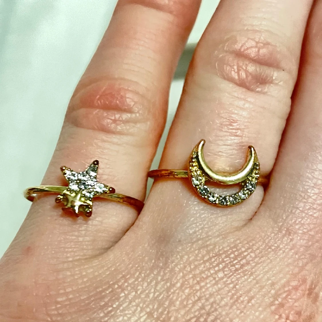 Två guldiga ringar  - 90