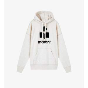 Säljer min kära Isabel Marant hoodie då jag inte använder den längre! Finns lite slitage, men annars i bra skick! Kan skick fler bilder vid förfrågan. Nypris: 3700kr. 