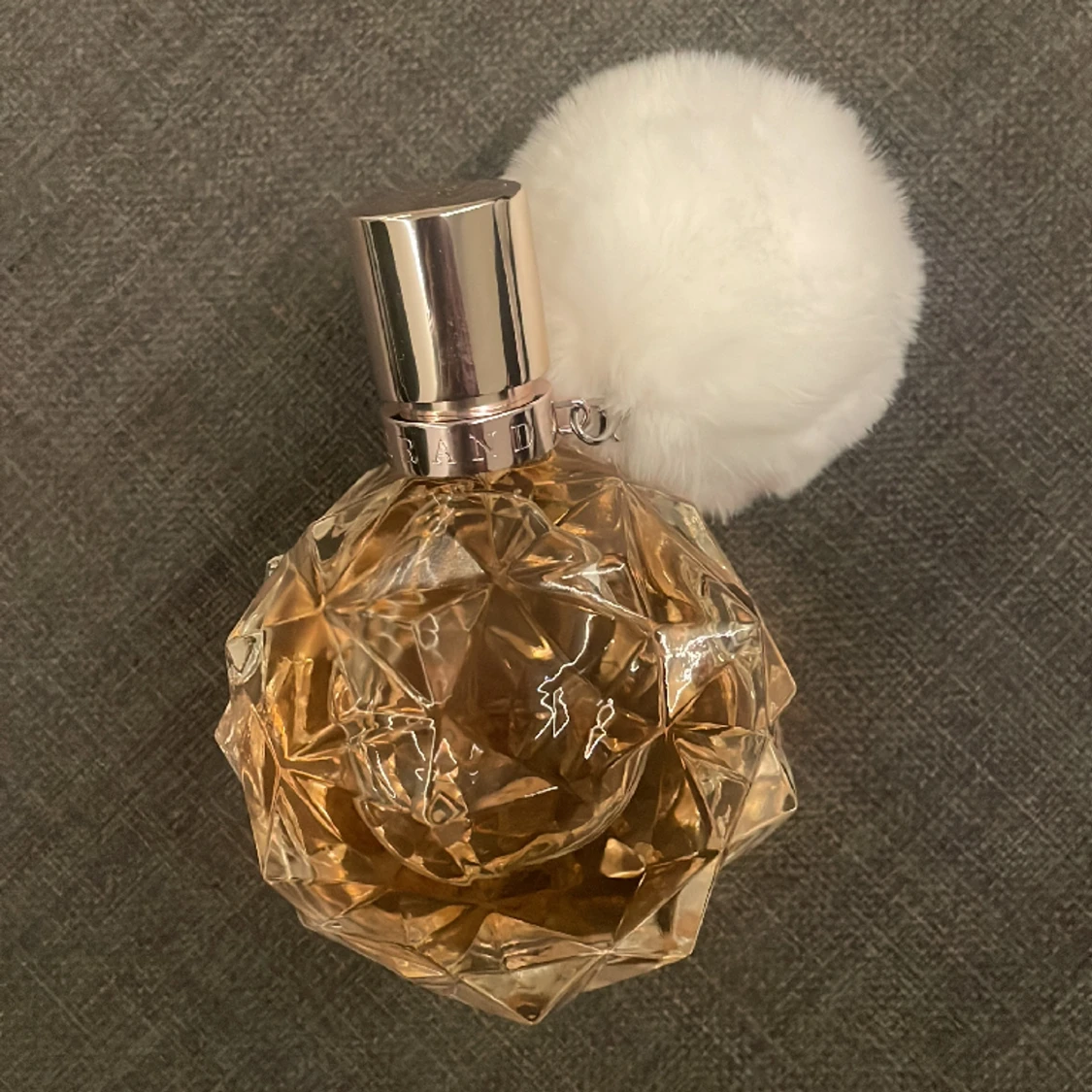  Ariana Grande parfym 100ml