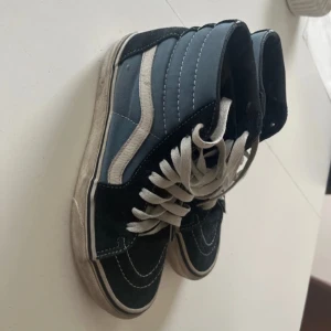 Vans - Säljer mina Blåa Vans för de inte kommer till användning 