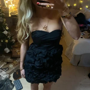 Klänning  - SUPER snygg!!