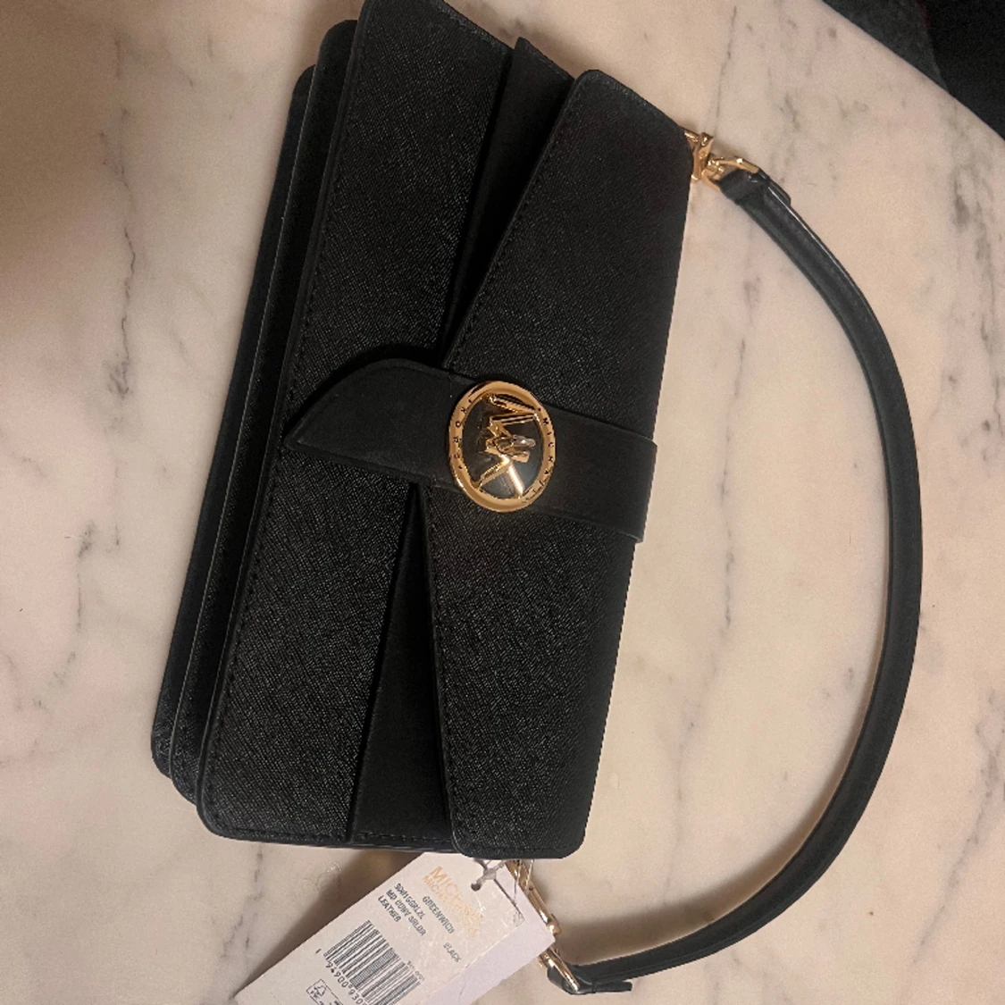 Mickeal kors väska  - 90